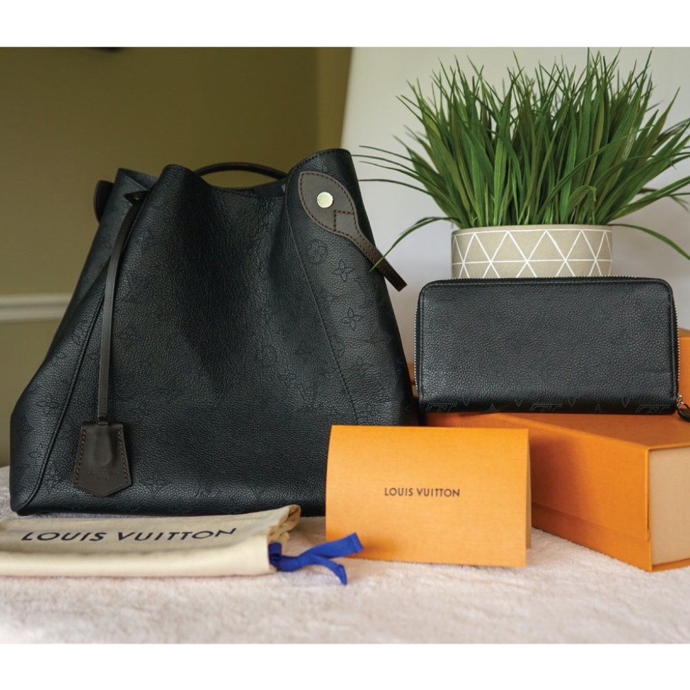 LV - HINA MM with wallet